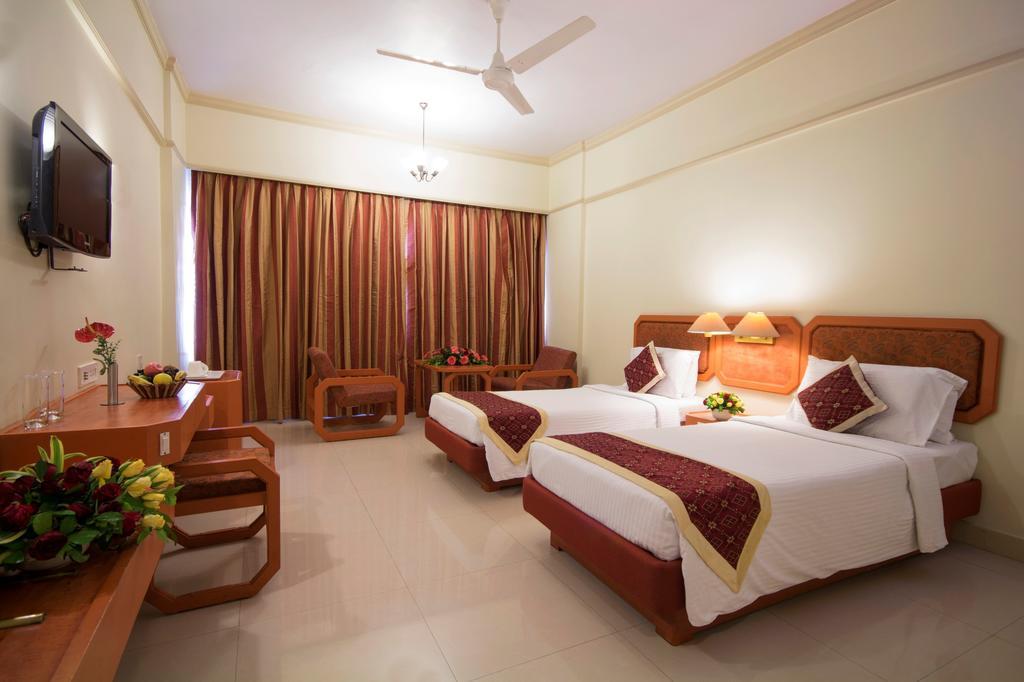 Dolphin Hotel Visakhapatnam Ngoại thất bức ảnh